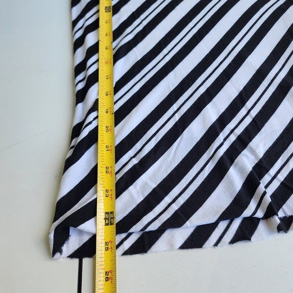 Vince Camuto Women’s Striped Pencil Midi Skirt White Black Jersey Stretch Raw XS - Picture 7 of 10